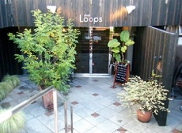 Loops plaza 白楽店