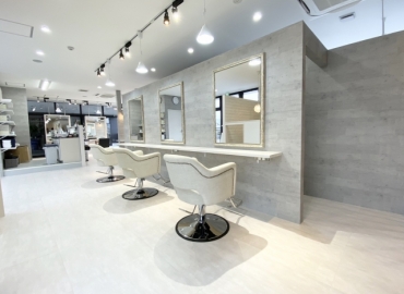 charme hair 浜田店