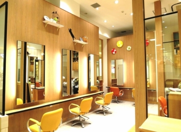 美容室イレブンカット（11cut）　ラスパ西大和店